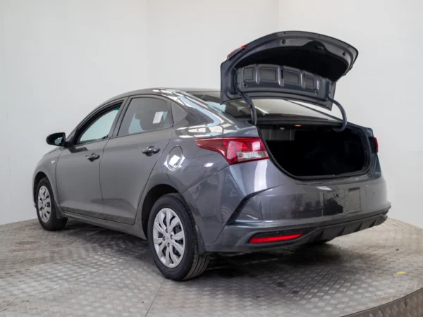 HYUNDAI ACCENT 2024 usado — Pompeyo Carrasco — foto 9