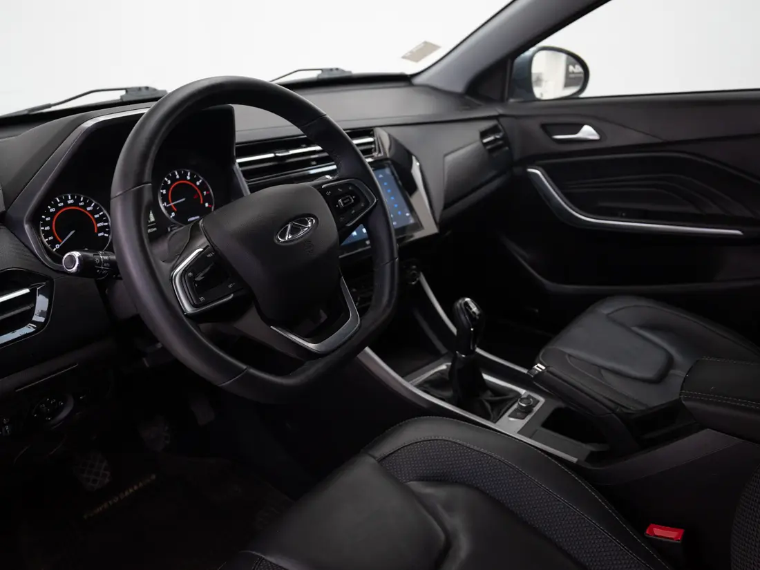 Chery Tiggo 2 — foto 10 de 19