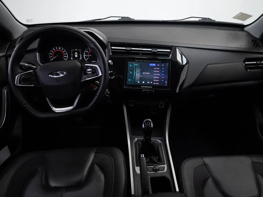 Chery Tiggo 2 — foto 14 de 19