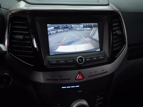 MAHINDRA XUV300 2024 usado — Pompeyo Carrasco — foto 18