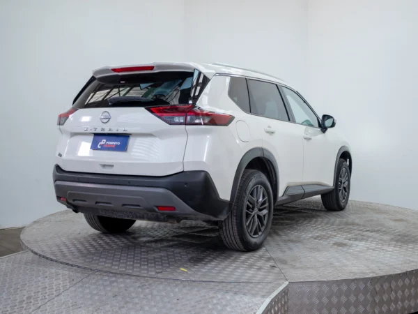 NISSAN X-TRAIL 2024 usado — Pompeyo Carrasco — foto 6