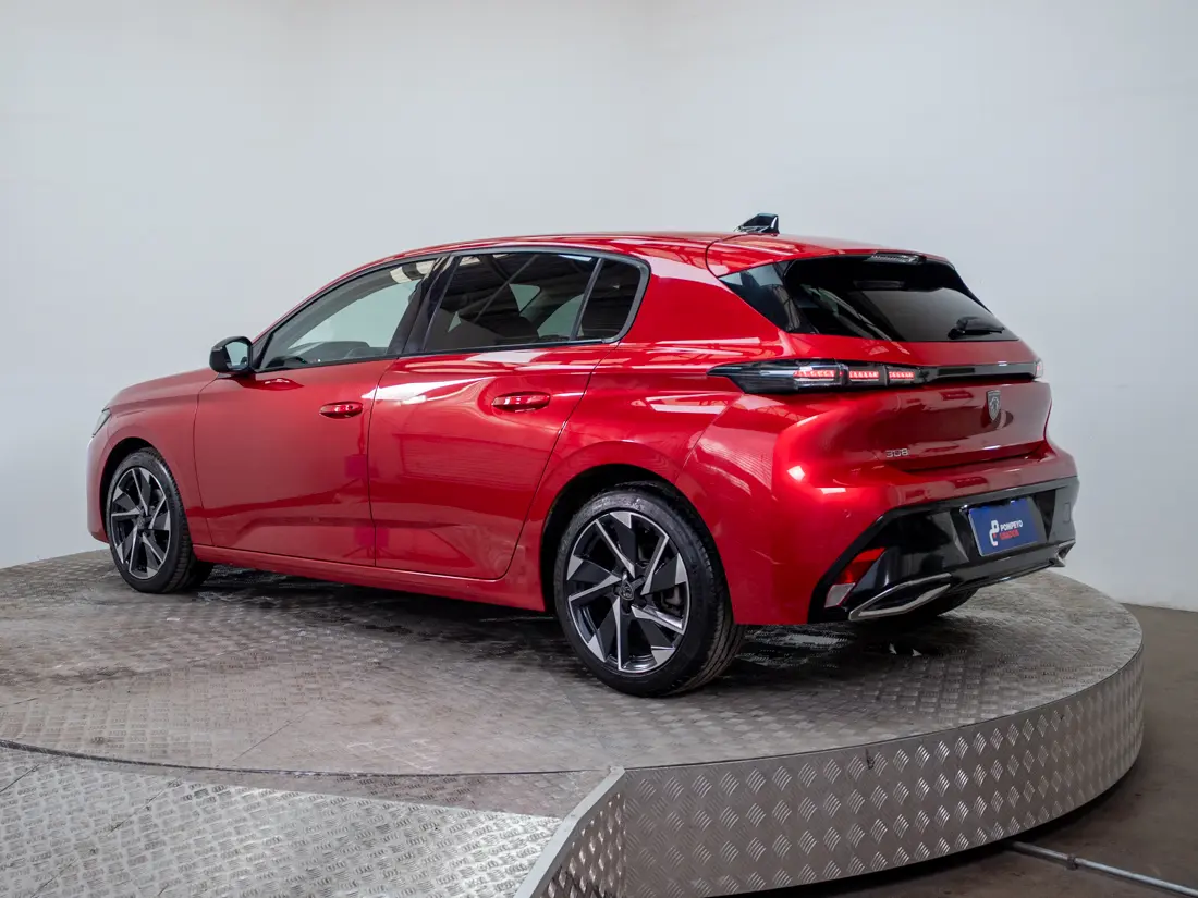 Peugeot 308 — foto 4 de 19