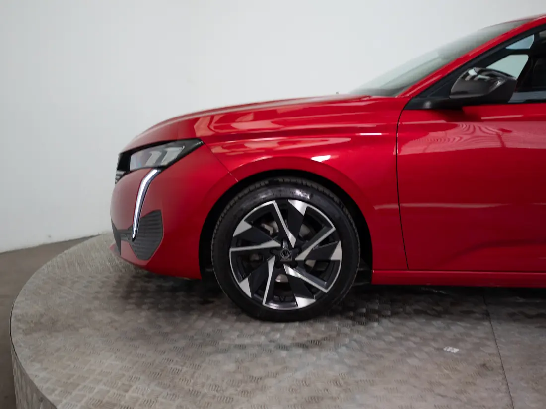Peugeot 308 — foto 16 de 19