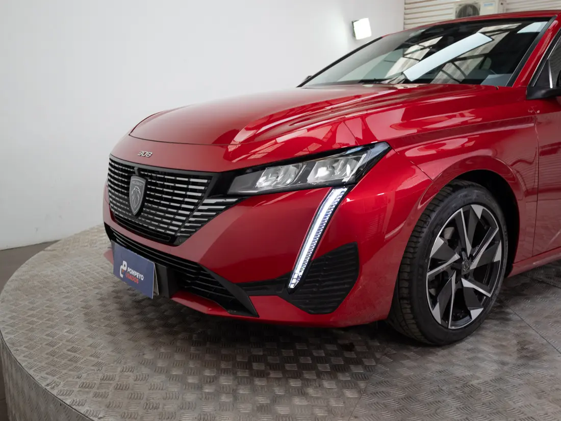 Peugeot 308 — foto 17 de 19