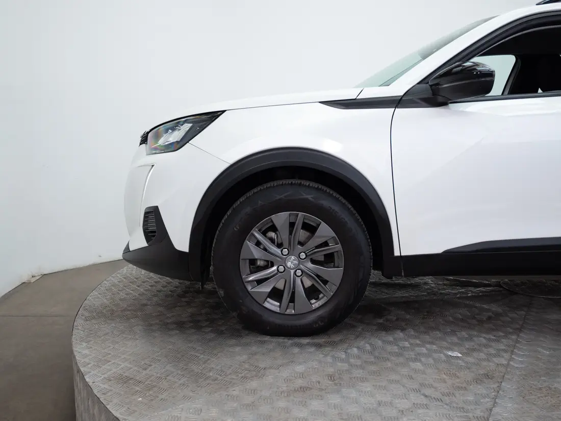 Peugeot Nuevo 2008 — foto 16 de 18