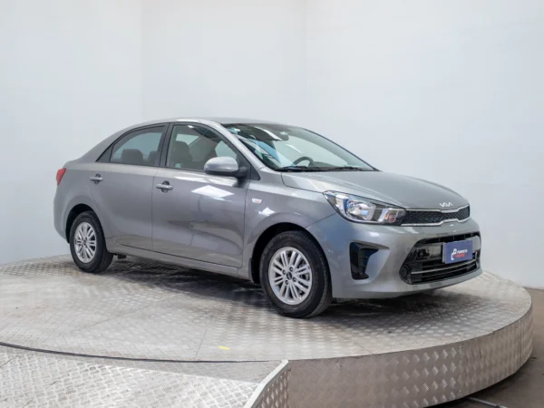 Kia SOLUTO 2024 usado — Pompeyo Carrasco — foto 9