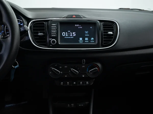 Kia SOLUTO 2024 usado — Pompeyo Carrasco — foto 15