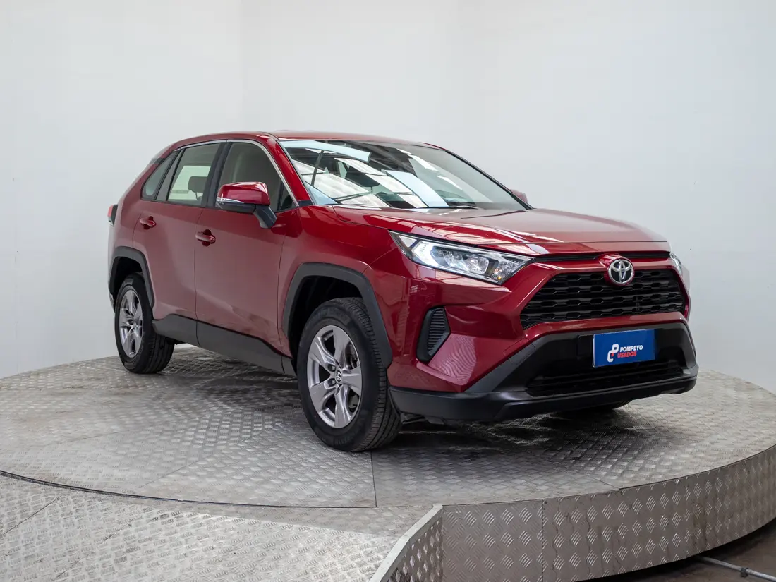 Toyota RAV4 — foto 8 de 19