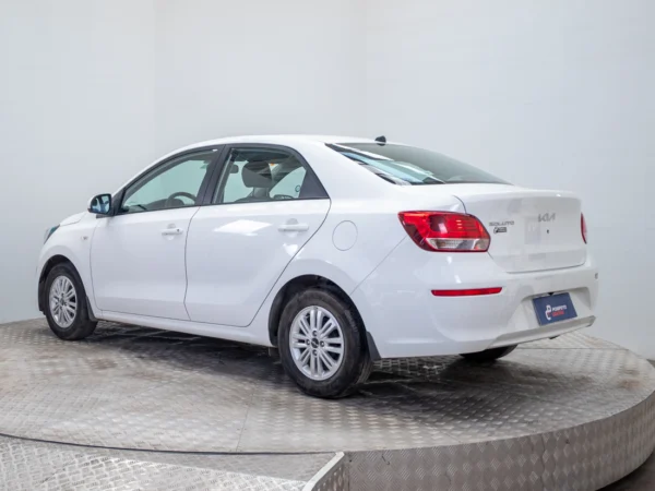 Kia SOLUTO 2024 usado — Pompeyo Carrasco — foto 4