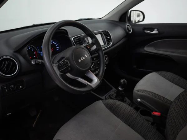 Kia SOLUTO 2024 usado — Pompeyo Carrasco — foto 10