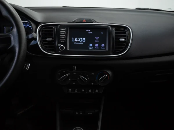 Kia SOLUTO 2024 usado — Pompeyo Carrasco — foto 15