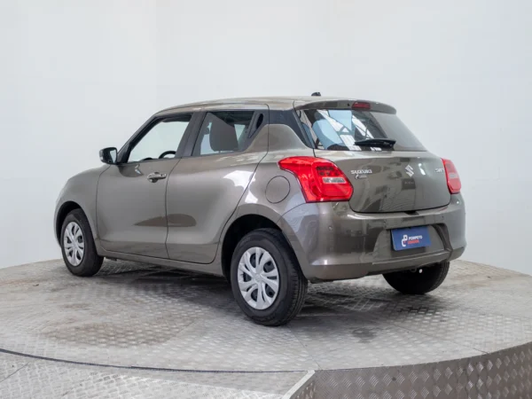 SUZUKI SWIFT 2024 usado — Pompeyo Carrasco — foto 4