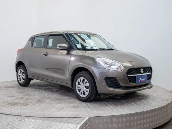 SUZUKI SWIFT 2024 usado — Pompeyo Carrasco — foto 8