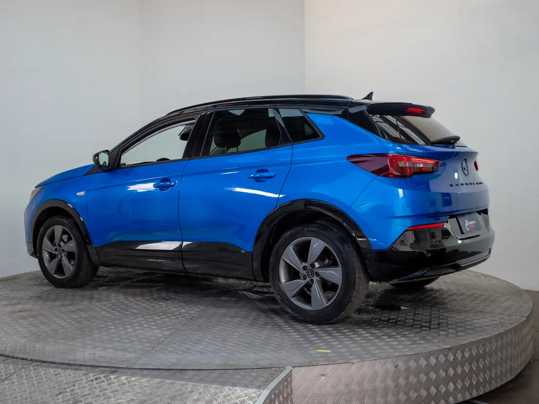 Opel Grandland — foto 4 de 18