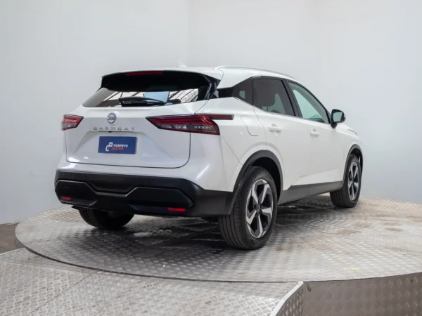 NISSAN QASHQAI 2024 usado — Pompeyo Carrasco — foto 6