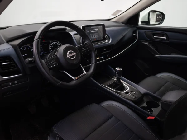 NISSAN QASHQAI 2024 usado — Pompeyo Carrasco — foto 10