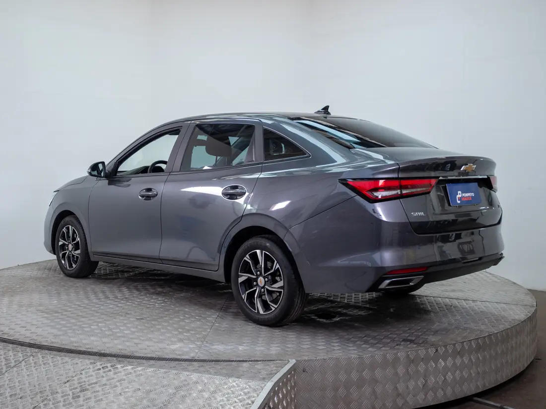 Chevrolet Sail — foto 4 de 17