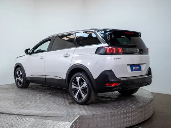 Peugeot 5008 2024 usado — Pompeyo Carrasco — foto 4