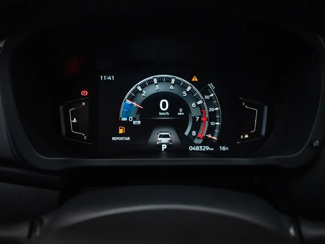 Mitsubishi Montero Sport — foto 12 de 18