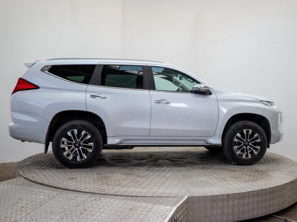 MITSUBISHI MONTERO SPORT 2024 usado — Pompeyo Carrasco — foto 7