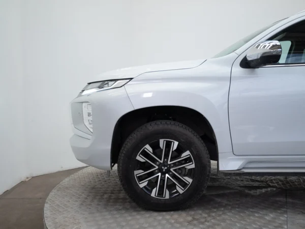 MITSUBISHI MONTERO SPORT 2024 usado — Pompeyo Carrasco — foto 16
