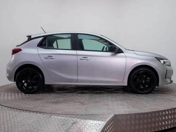Opel CORSA 2024 usado — Pompeyo Carrasco — foto 7