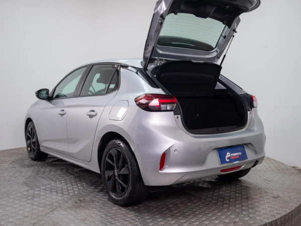 Opel CORSA 2024 usado — Pompeyo Carrasco — foto 9