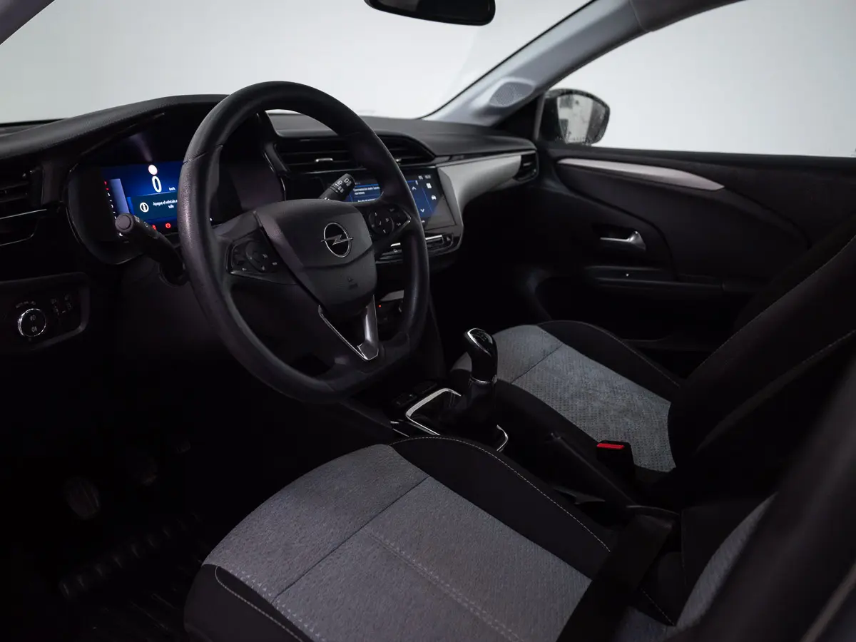 Opel Corsa — foto 10 de 17