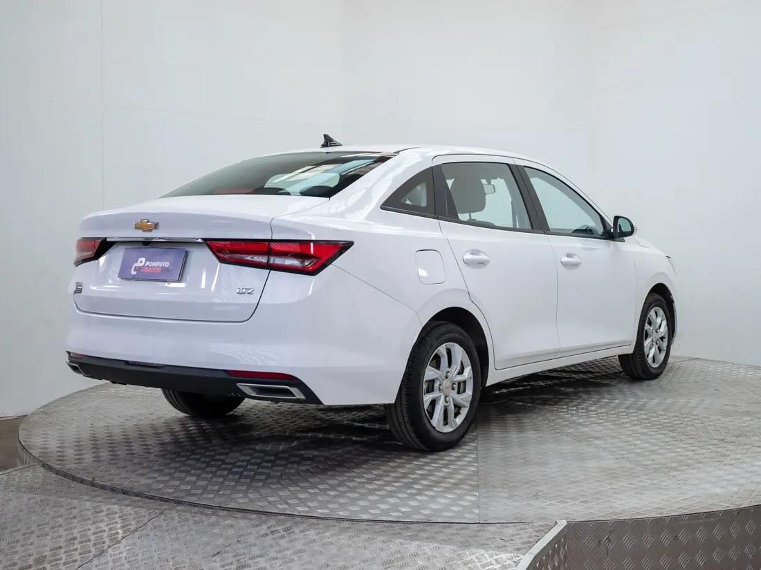 Chevrolet Sail — foto 6 de 19