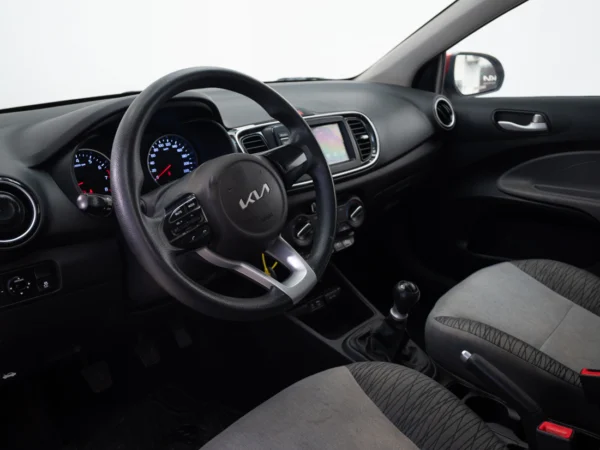 Kia SOLUTO 2024 usado — Pompeyo Carrasco — foto 10