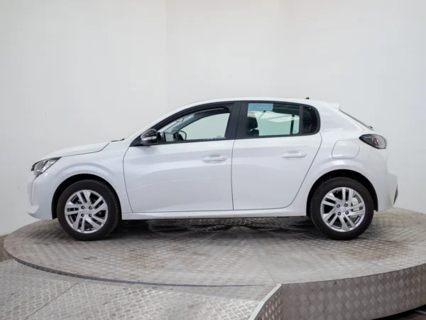 Peugeot 208 2024 usado — Pompeyo Carrasco — foto 3