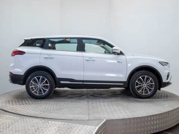 Geely AZKARRA 2024 usado — Pompeyo Carrasco — foto 7