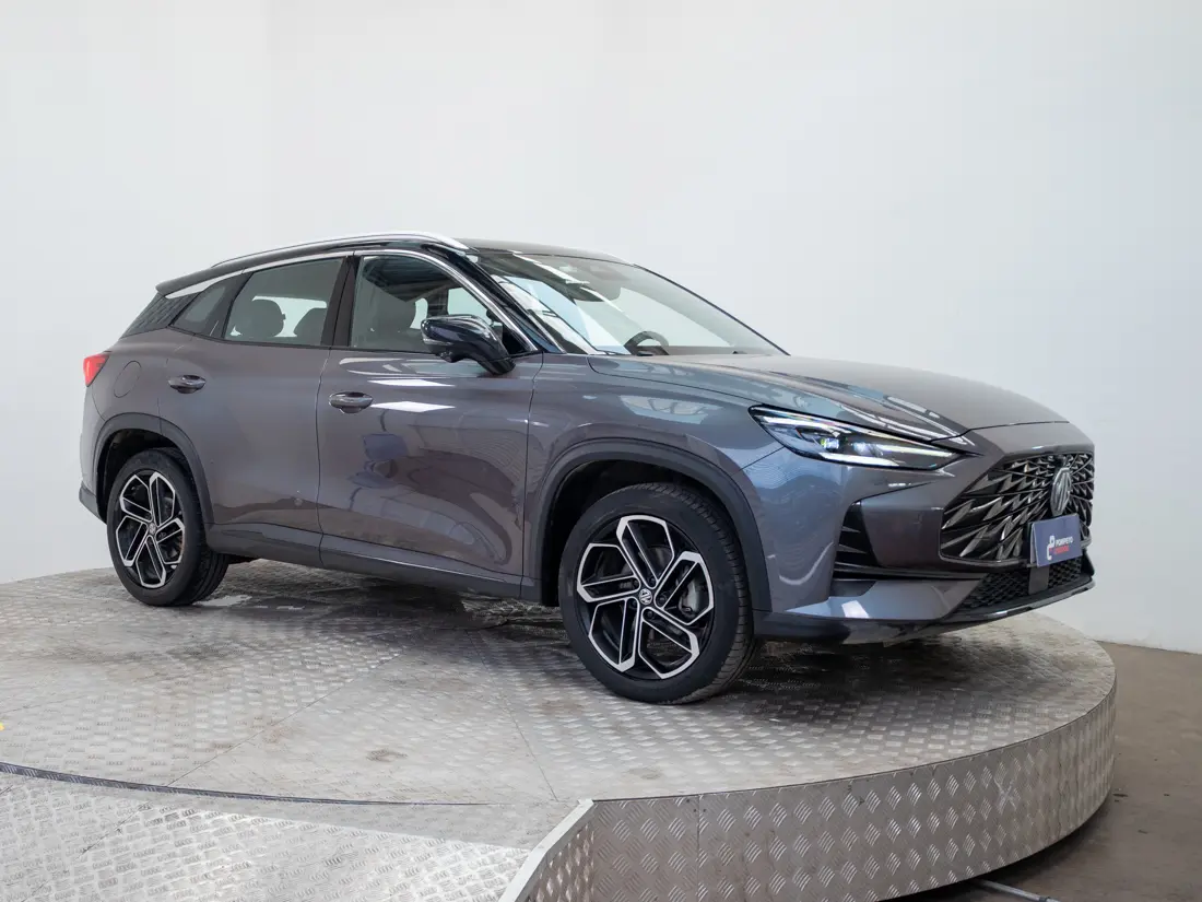 MG ONE 1.5 DLX AT 2024