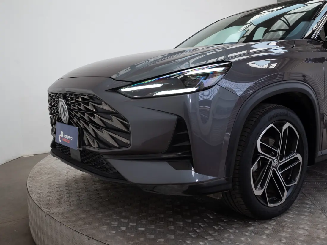 MG ONE 1.5 DLX AT 2024