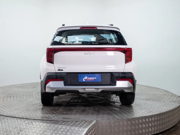 Kia SONET 2024 usado — Pompeyo Carrasco — foto 5