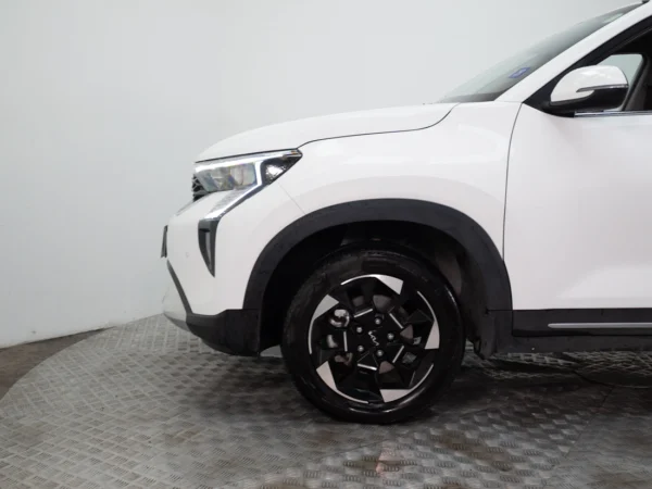 Kia SONET 2024 usado — Pompeyo Carrasco — foto 16