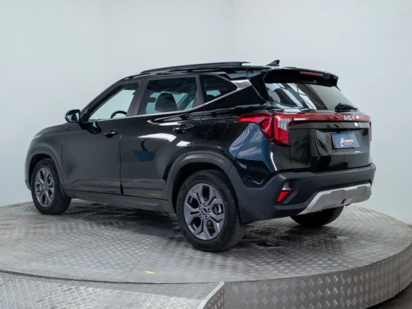 Kia SELTOS 2024 usado — Pompeyo Carrasco — foto 4