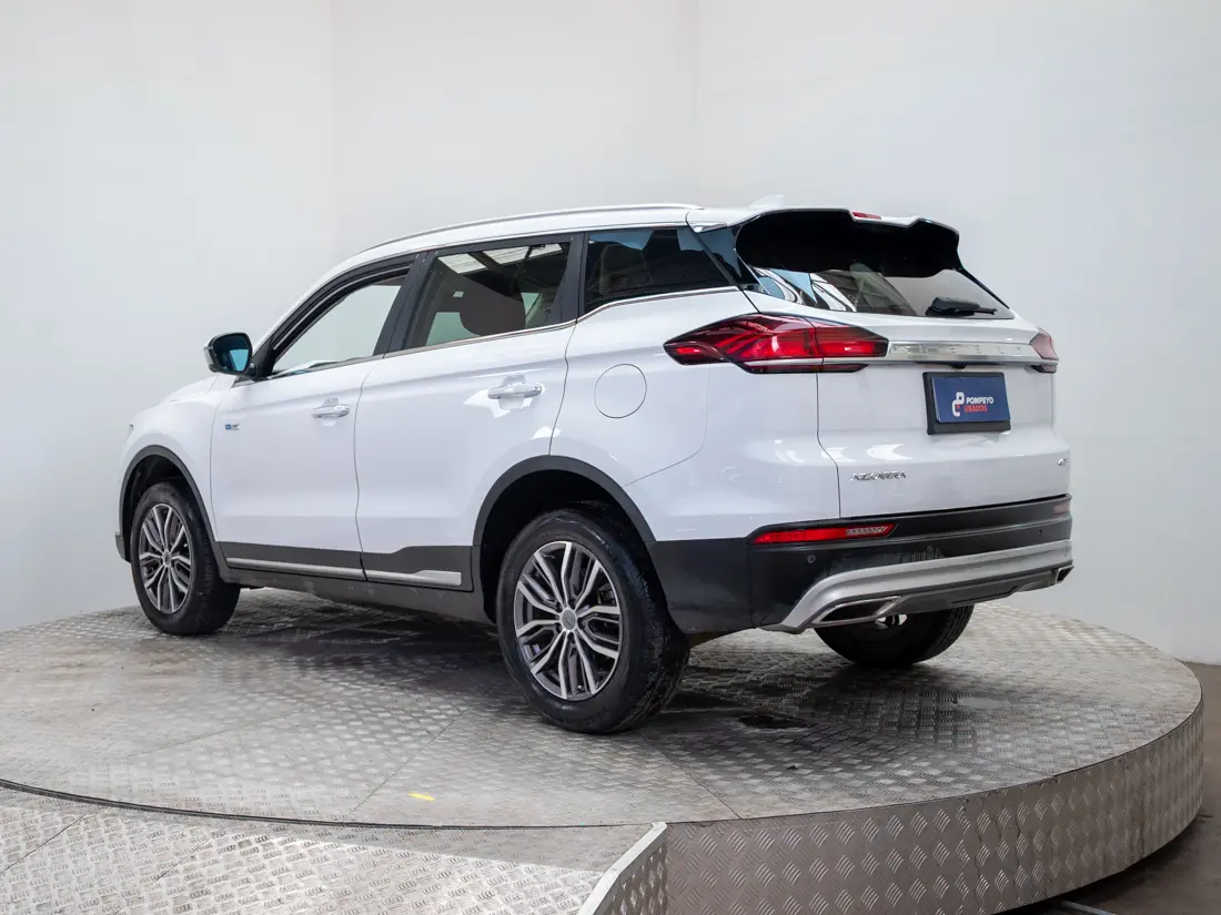 Geely Azkarra — foto 4 de 21