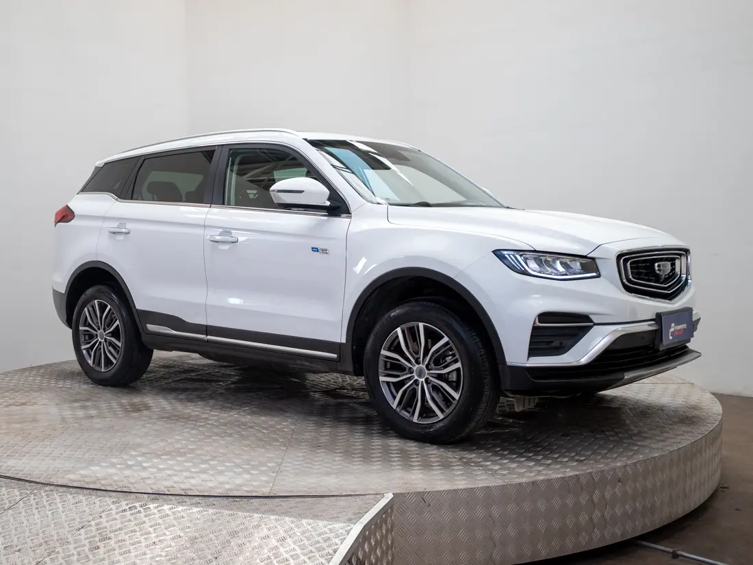 Geely Azkarra — foto 8 de 21
