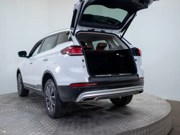 Geely AZKARRA 2024 usado — Pompeyo Carrasco — foto 9