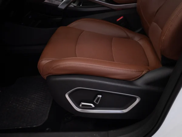 Geely AZKARRA 2024 usado — Pompeyo Carrasco — foto 16