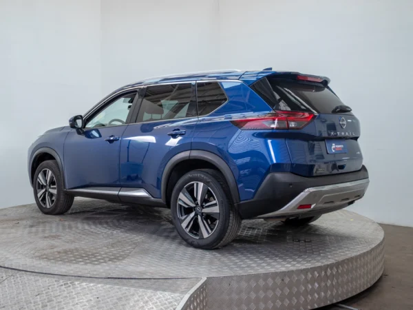 NISSAN X-TRAIL 2024 usado — Pompeyo Carrasco — foto 4