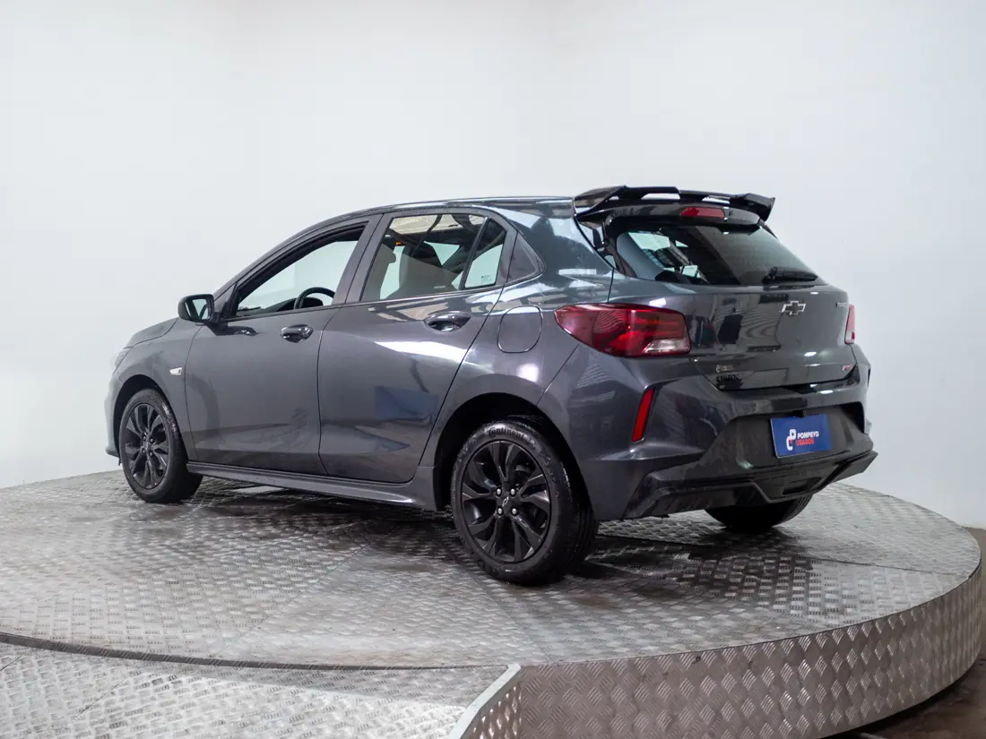 Chevrolet Onix — foto 4 de 19