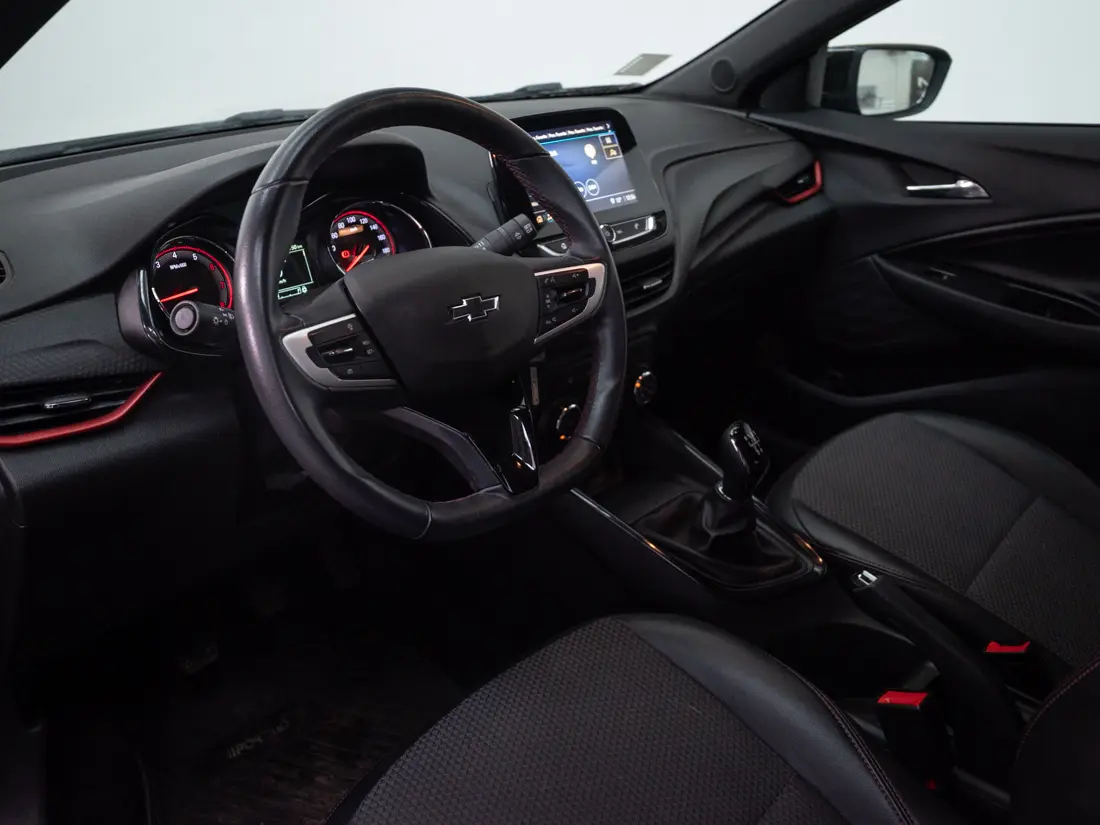 Chevrolet Onix — foto 10 de 19