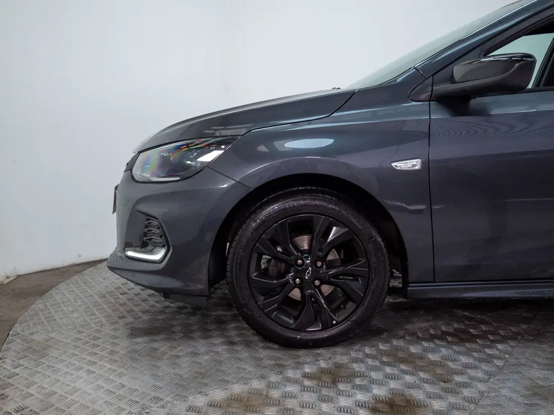 Chevrolet Onix — foto 16 de 19