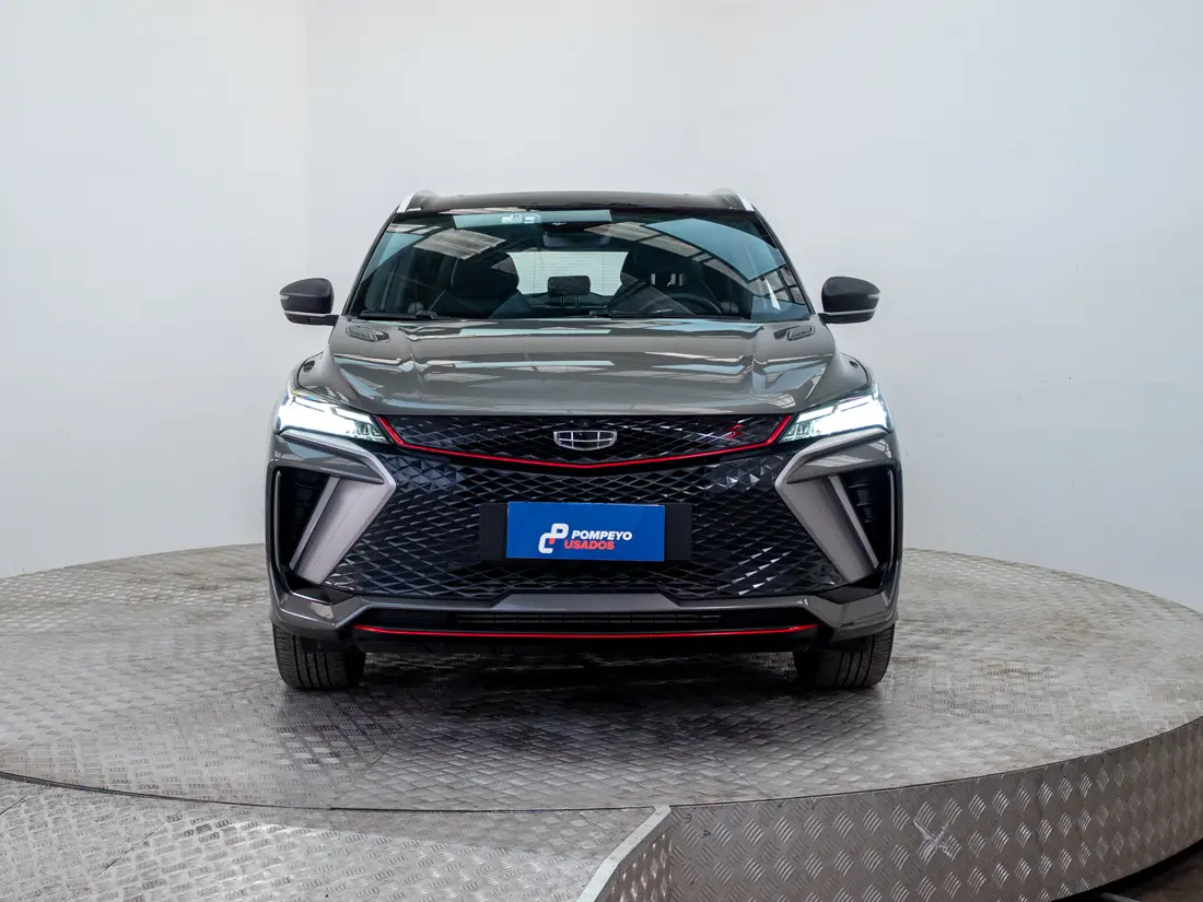 Geely Coolray — foto 2 de 18