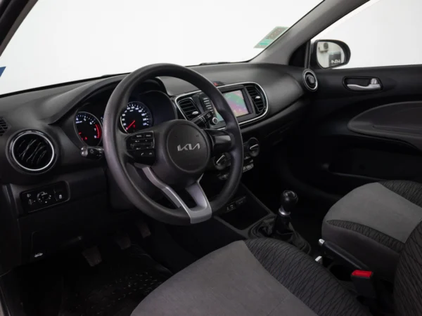 Kia SOLUTO 2024 usado — Pompeyo Carrasco — foto 10