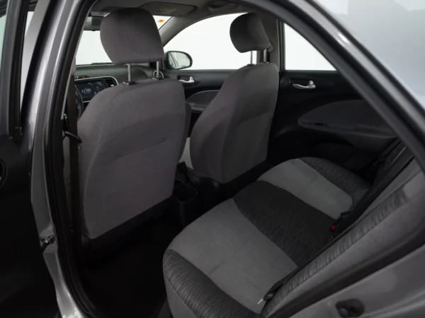 Kia SOLUTO 2024 usado — Pompeyo Carrasco — foto 13