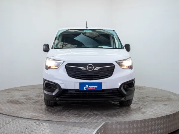Opel COMBO 2025 usado — Pompeyo Carrasco — foto 2