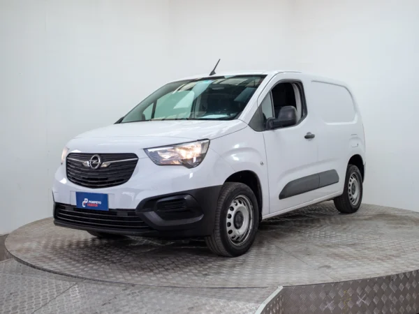 Opel COMBO 2025 usado — Pompeyo Carrasco — foto 1